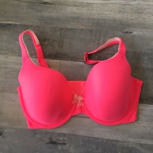 NWOT VS Body By Victoria Perfect Coverage Bra